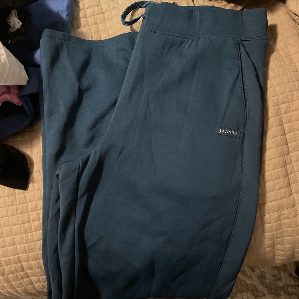 Jaanuu scrub bottoms